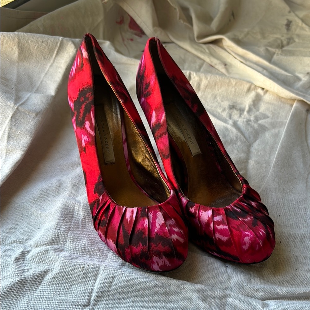 Women's Red Floral Heels